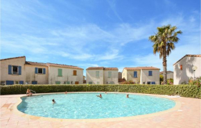 Lovely Home In Aigues-Mortes With Kitchen